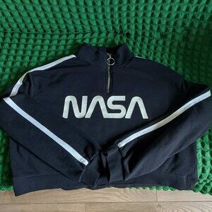 NASA cropped pull over | H&M Divided